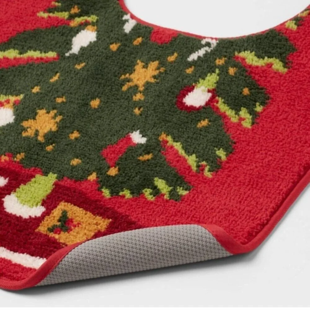 WonderShop 2-Pc Christmas Tree Toilet Lid Cover & Contour Rug Set Red | Holiday